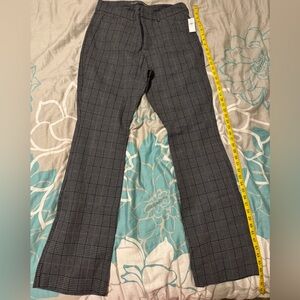 BRAND NEW!! Old Navy Women’s High Rise Pixie Flare Plaid Pants- Size 16 Tall